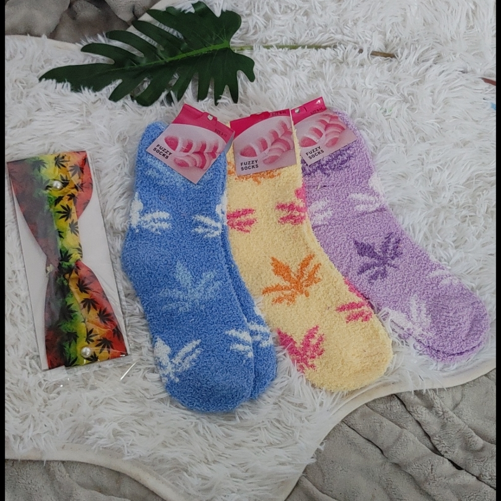 Novelty Pot Leaf Fuzzy socks & Headband